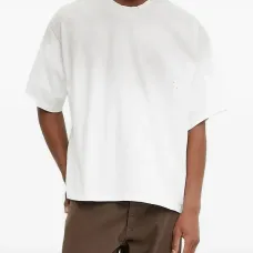 Футболка с логотипом