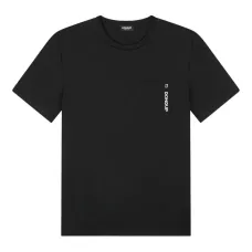 Футболка с логотипом на кармане