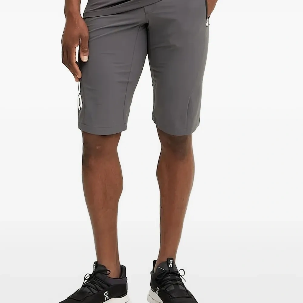 Шорты с логотипом