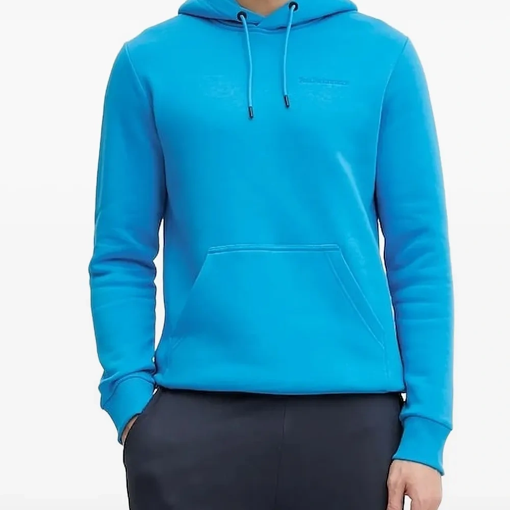 Свитер с капюшоном и вышитым логотипом