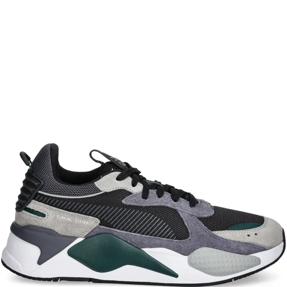 Кроссовки с сетчатыми вставками