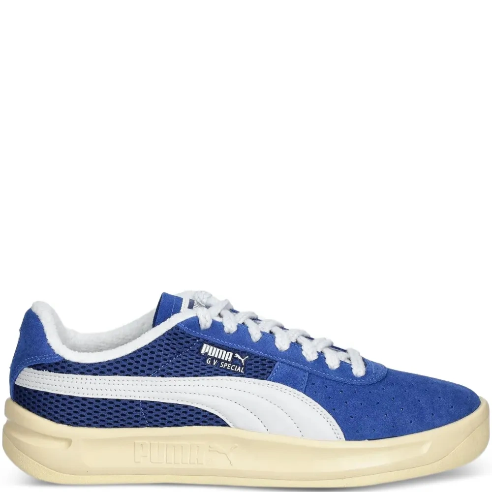 Кроссовки с сетчатыми вставками