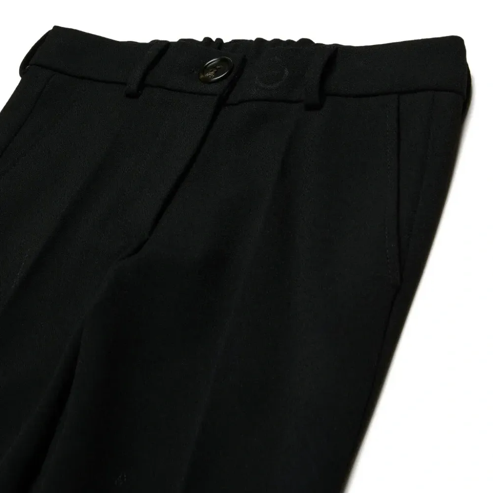 Брюки с нашивкой-логотипом