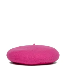 Берет с вышитым логотипом