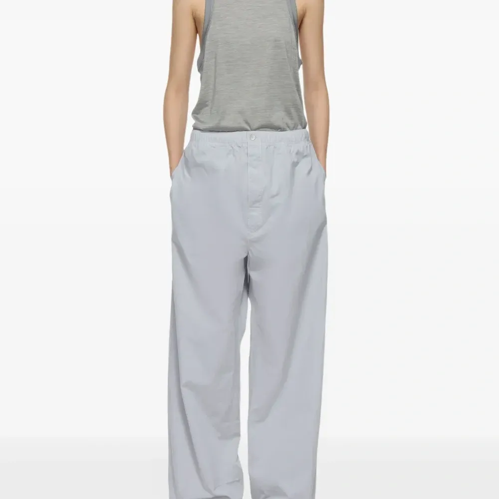 Топ без рукавов Топ без рукавов