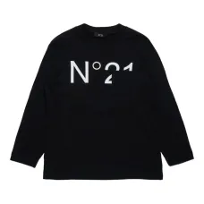 Футболка с логотипом