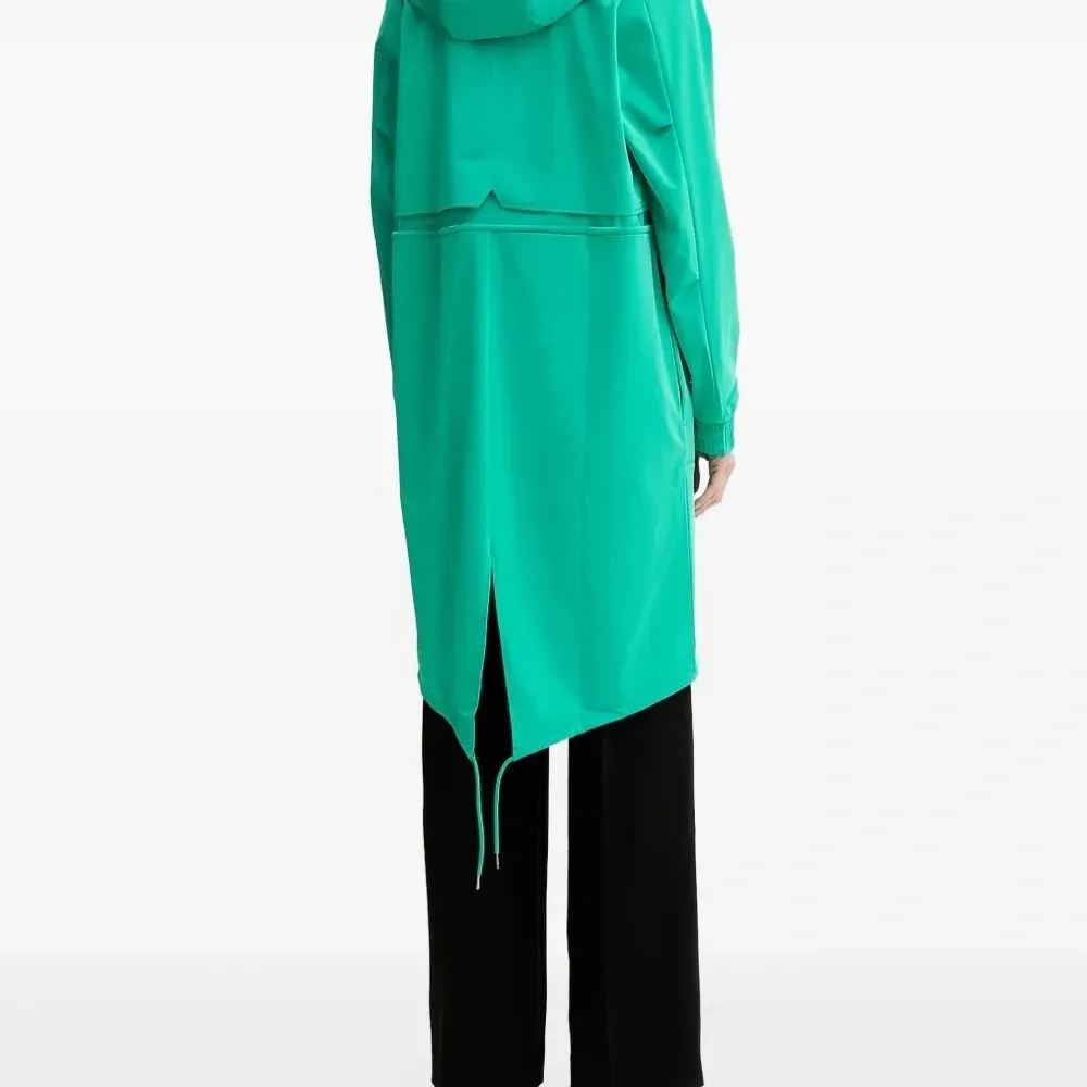 Плащ с капюшоном и кулиской