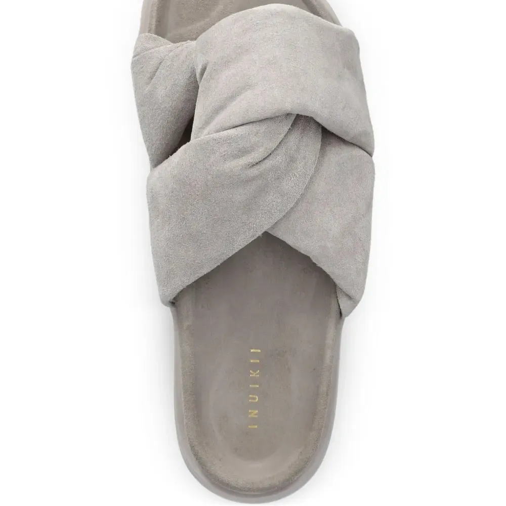 Сандалии на резиновой подошве