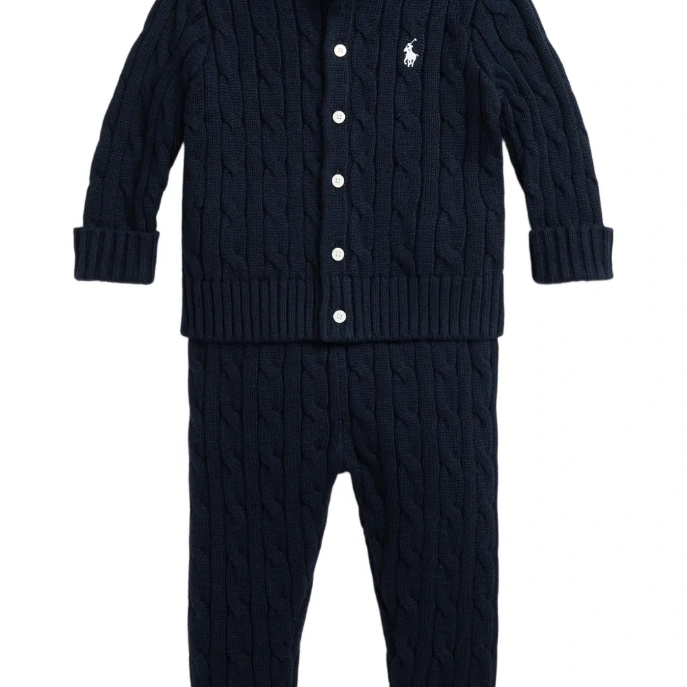 комплект из топа и брюк фактурной вязки