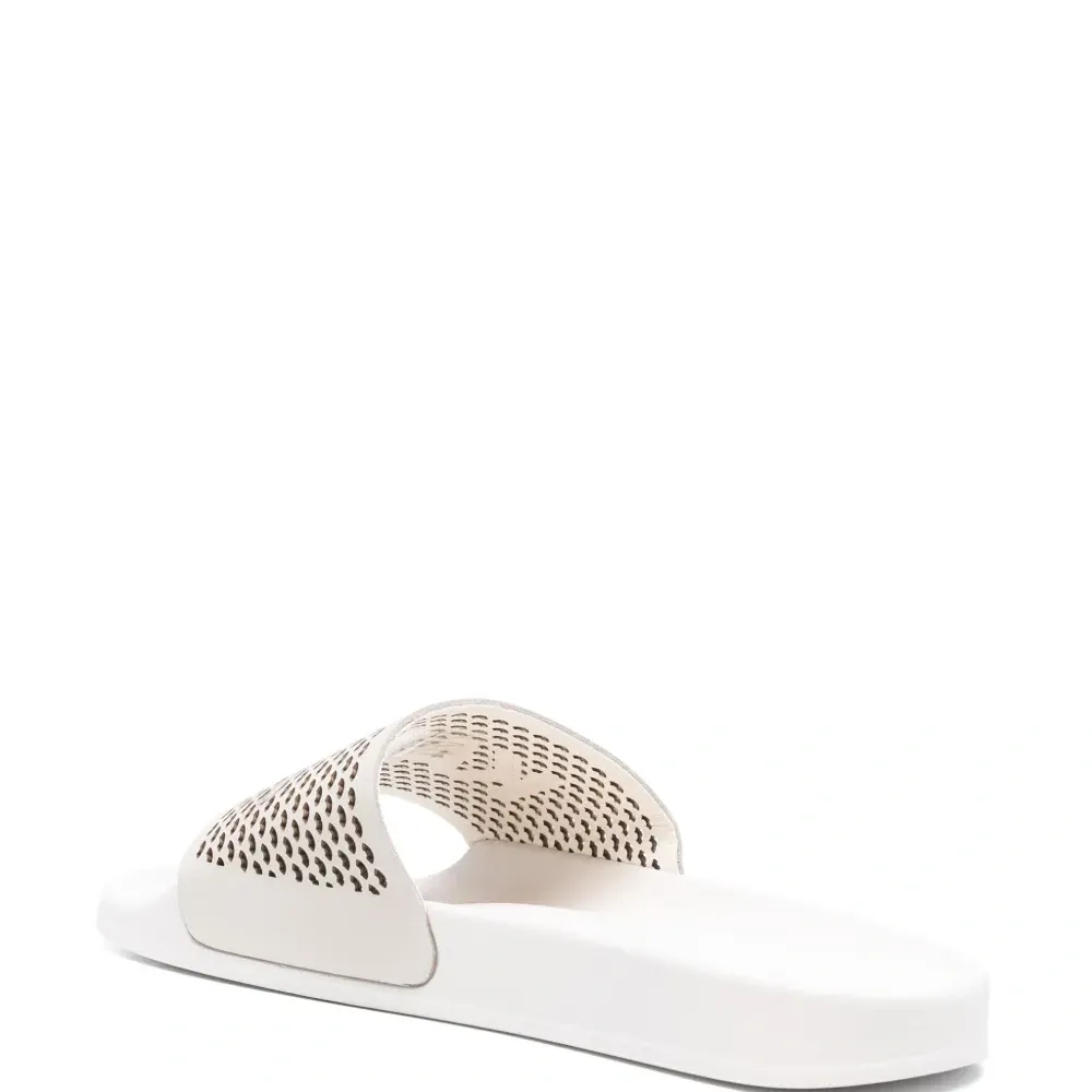 шлепанцы с логотипом