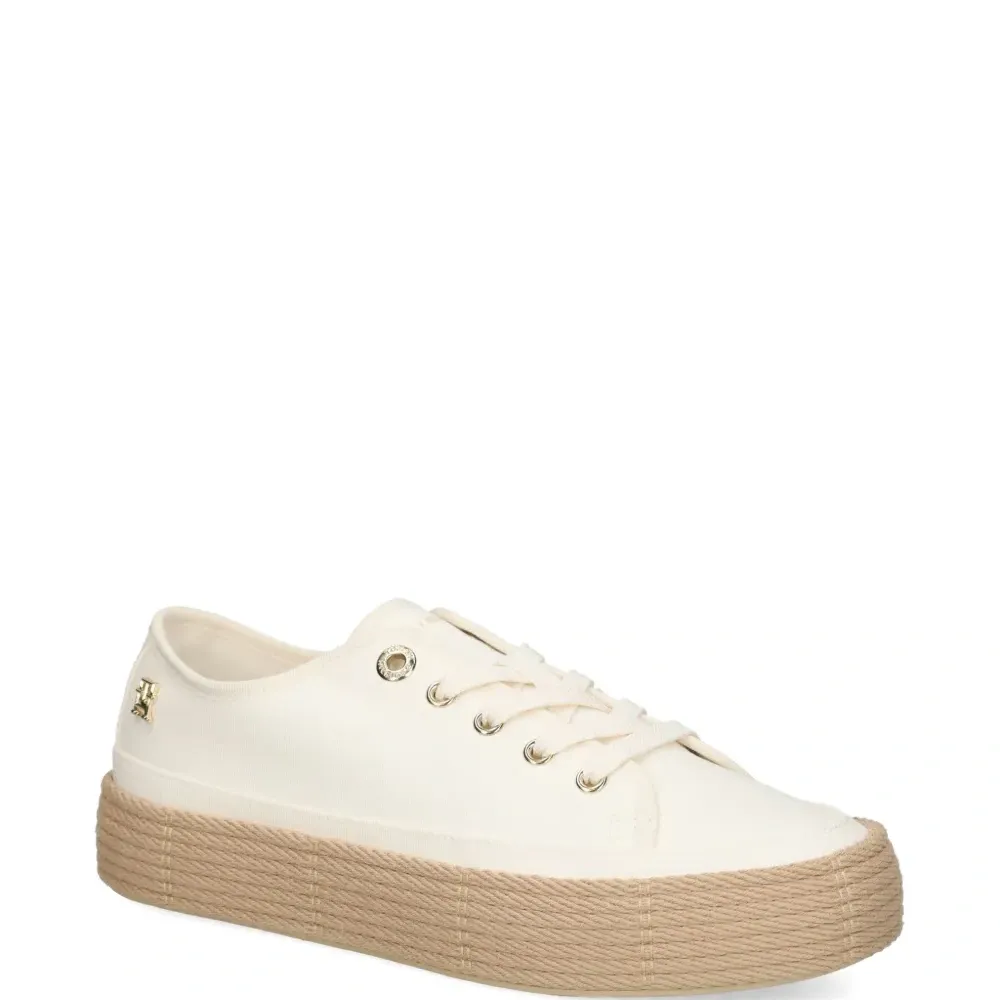 Кроссовки на платформе