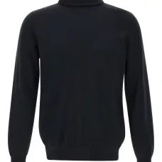 свитер с круглым вырезом