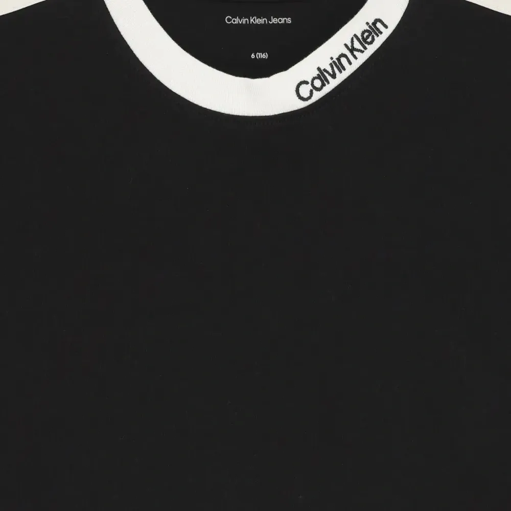 Базовая футболка