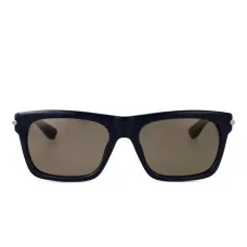 Солнцезащитные очки в квадратной оправе