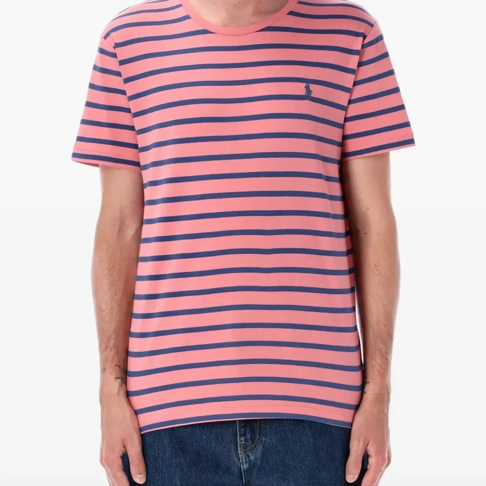 Футболка в полоску Футболка в полоску