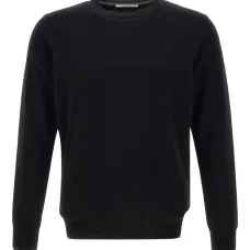 свитер с круглым вырезом