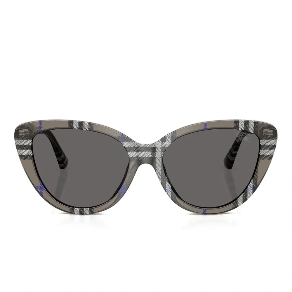 Солнцезащитные очки в оправе 'кошачий глаз' Солнцезащитные очки в оправе 'кошачий глаз'