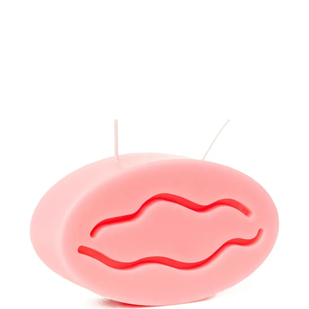 Ароматическая свеча в форме губ Ароматическая свеча в форме губ