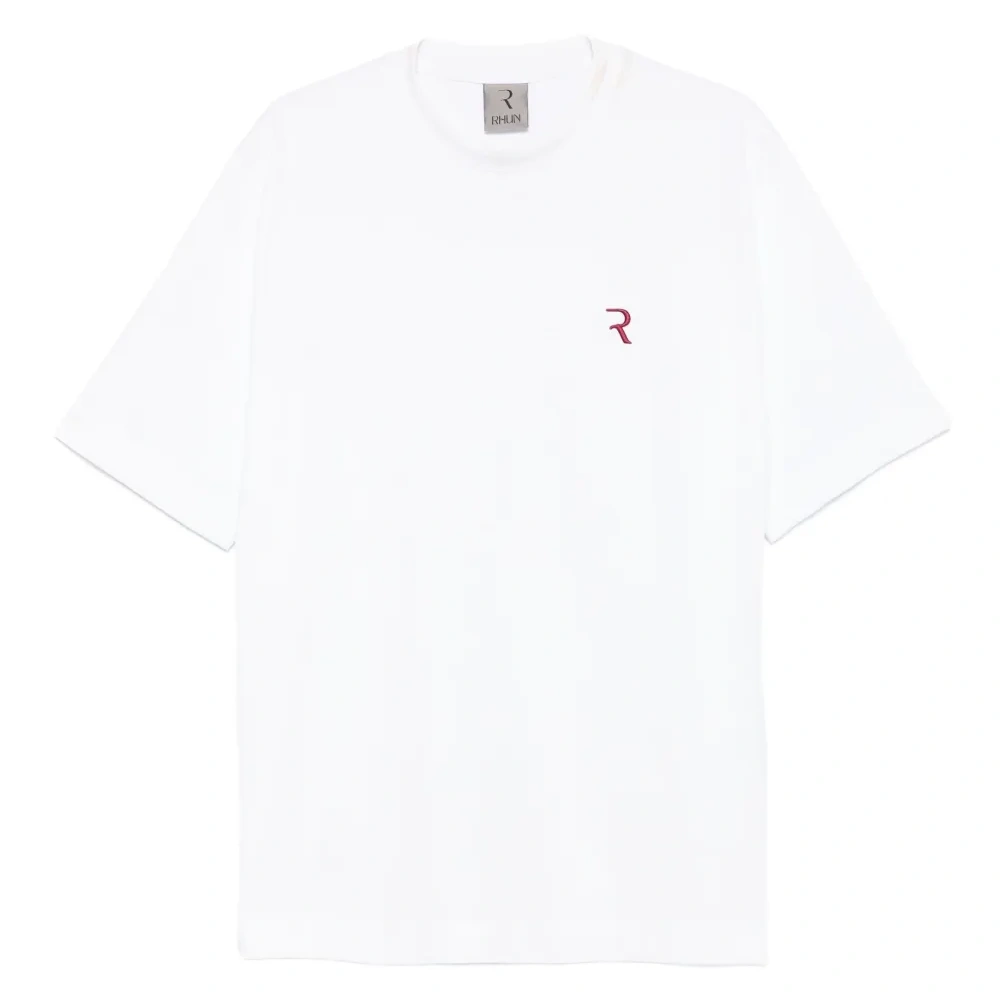 Футболка с вышитым логотипом