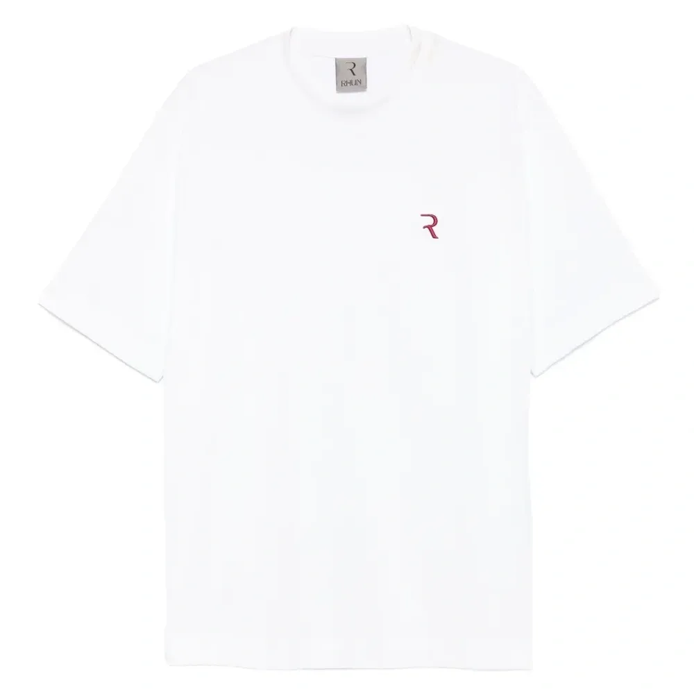 Футболка с вышитым логотипом