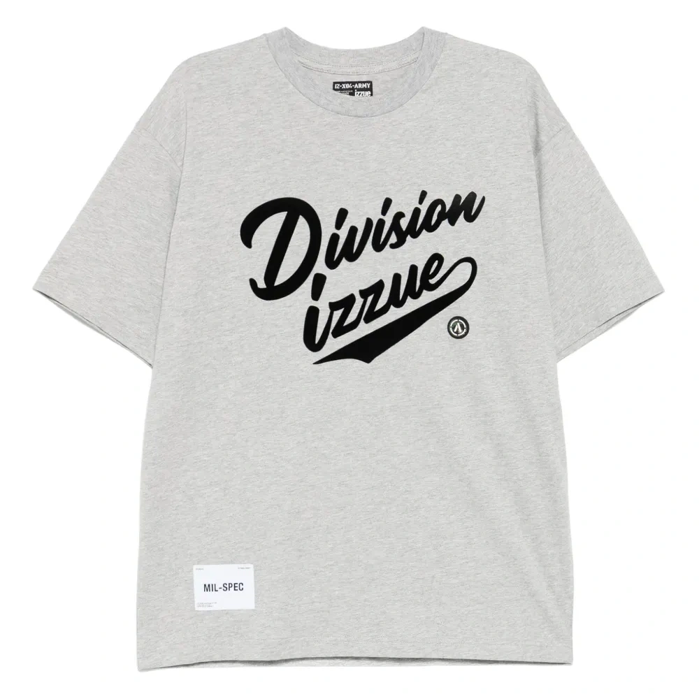 футболка с логотипом