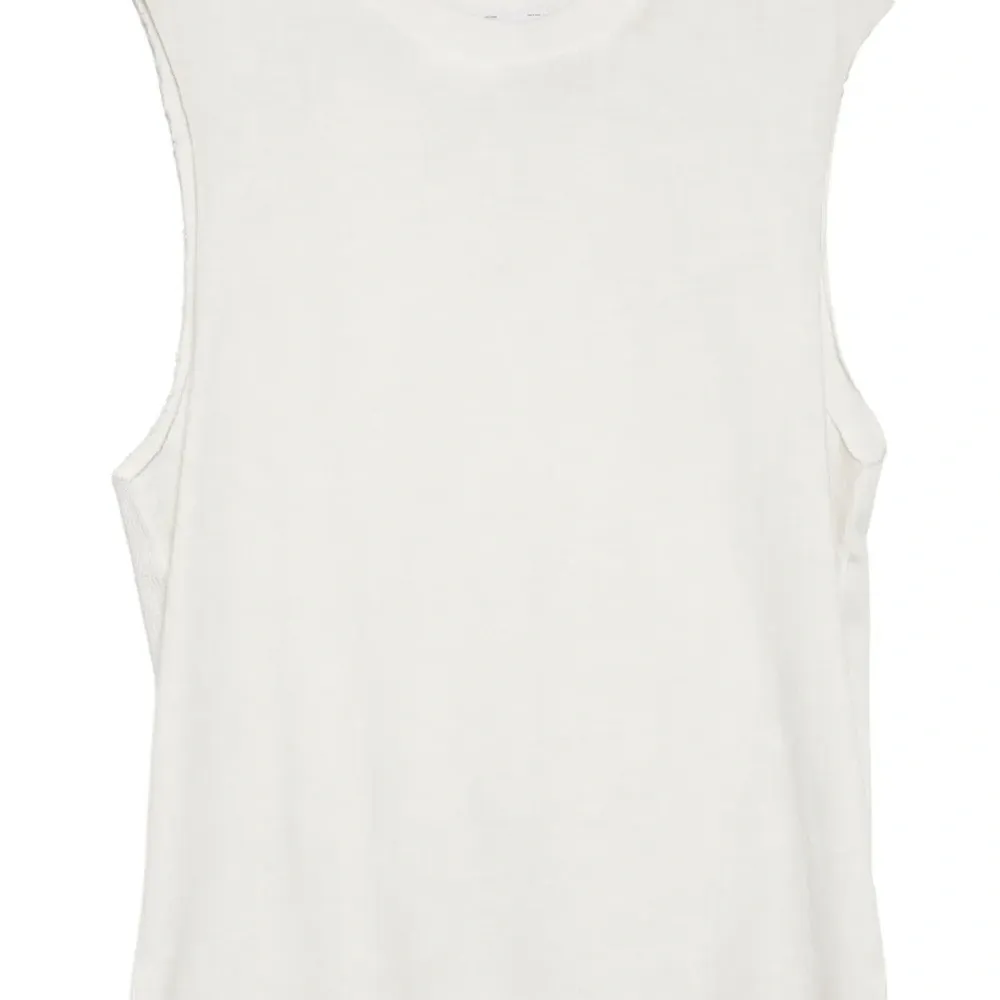 футболка с круглым вырезом