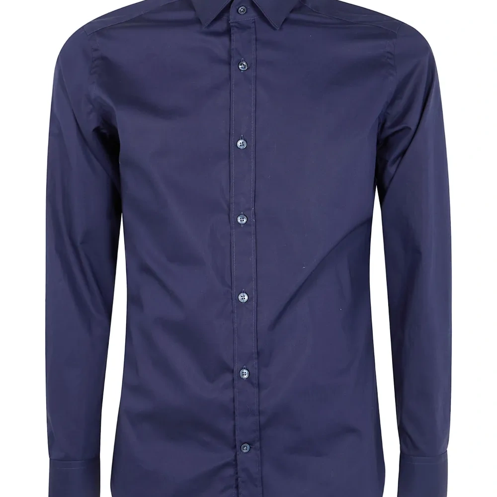 рубашка на пуговицах