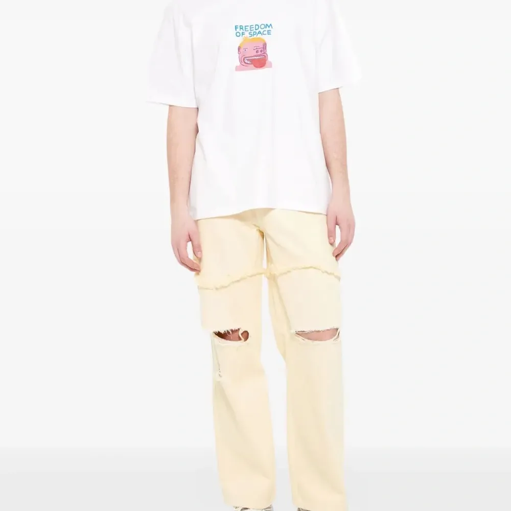 Футболка с круглым вырезом