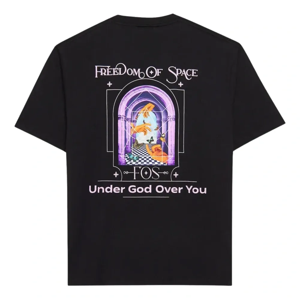 Футболка с круглым вырезом