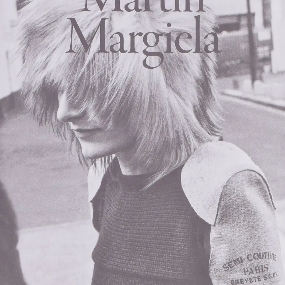 Книга Martin Margiela: The Women's Collections 1989-2009