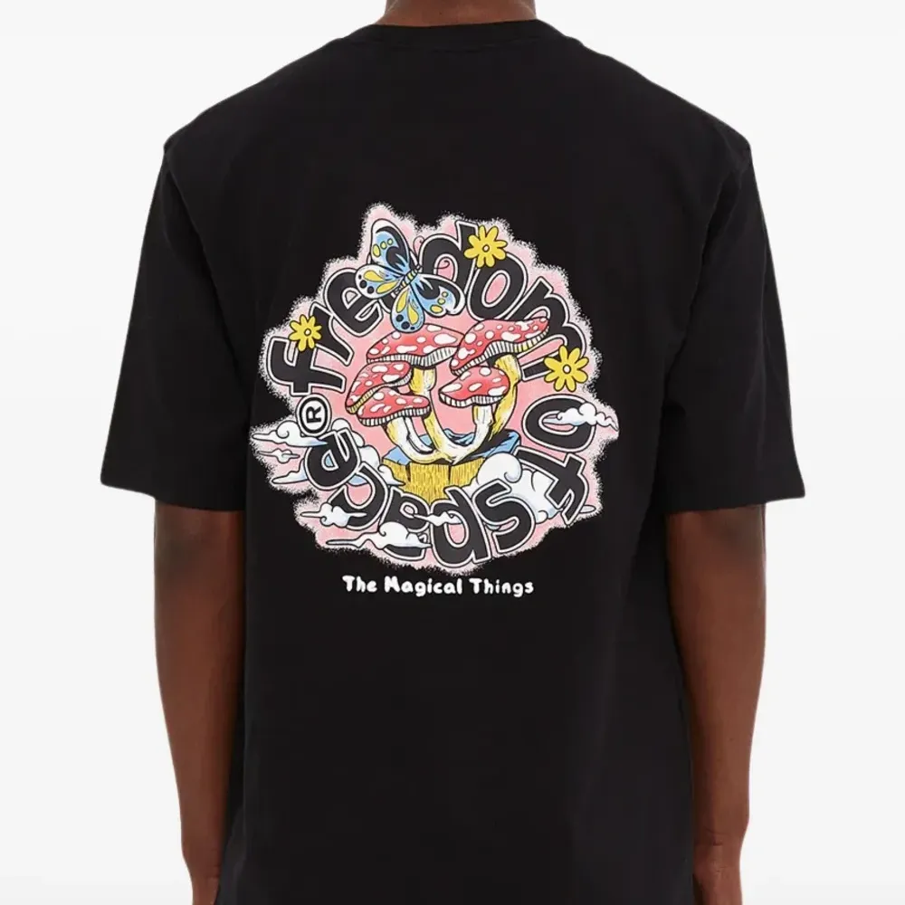 Футболка с круглым вырезом