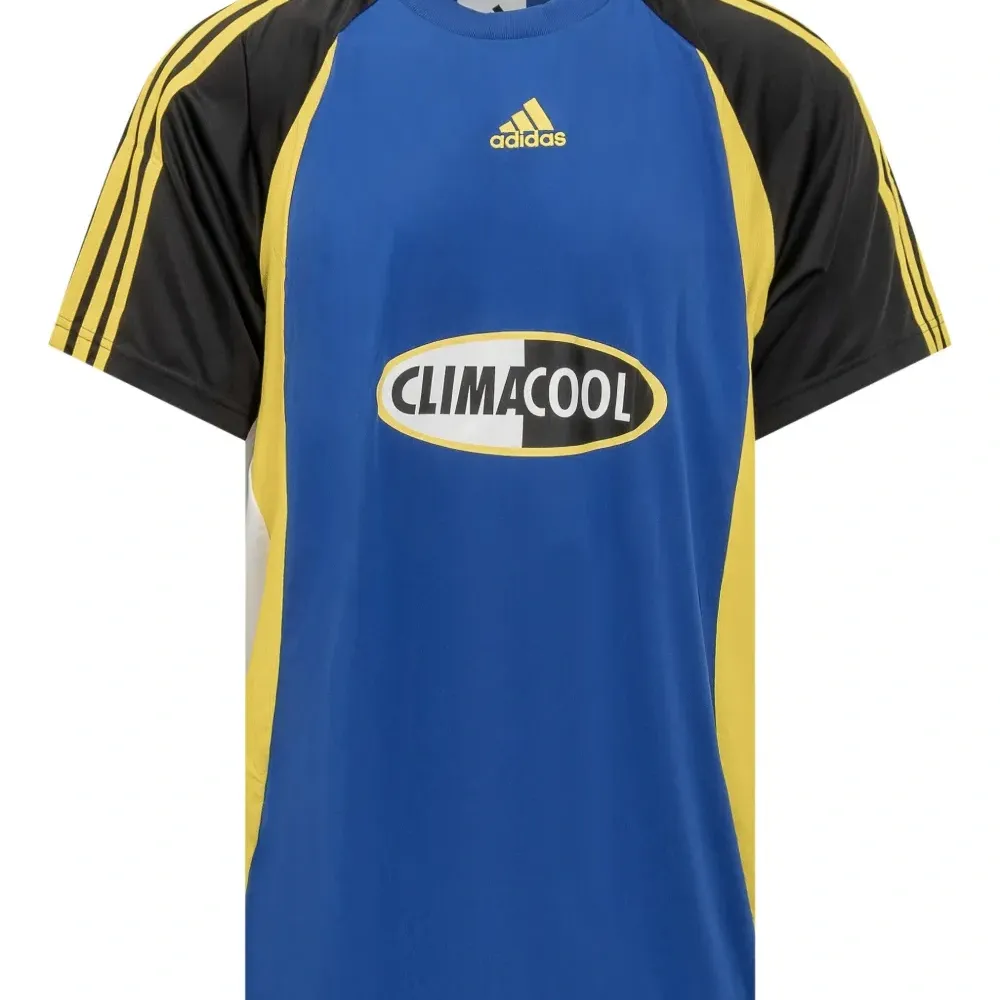 Футболка с логотипом