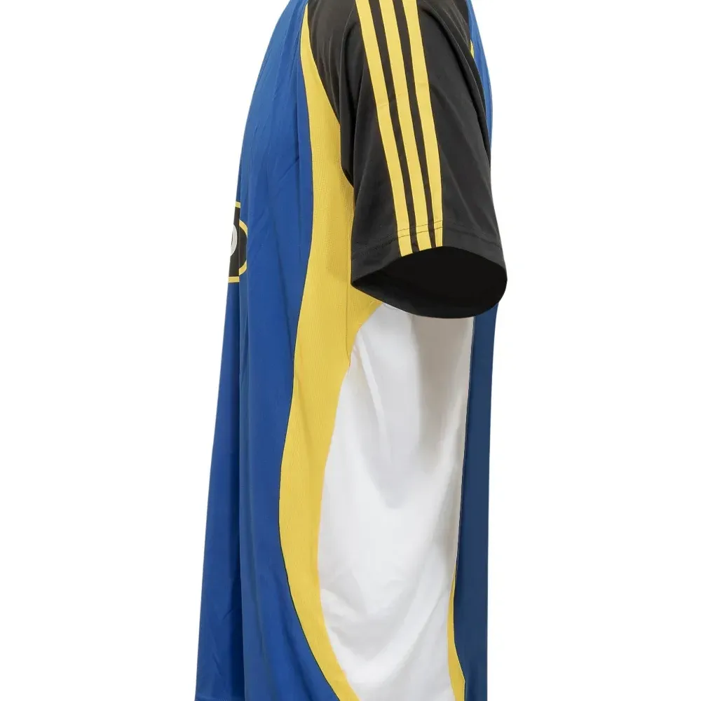 Футболка с логотипом