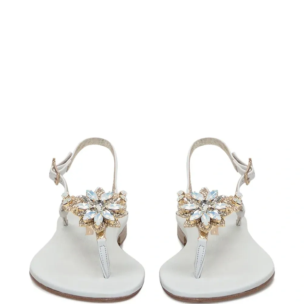 Сандалии с кристаллами