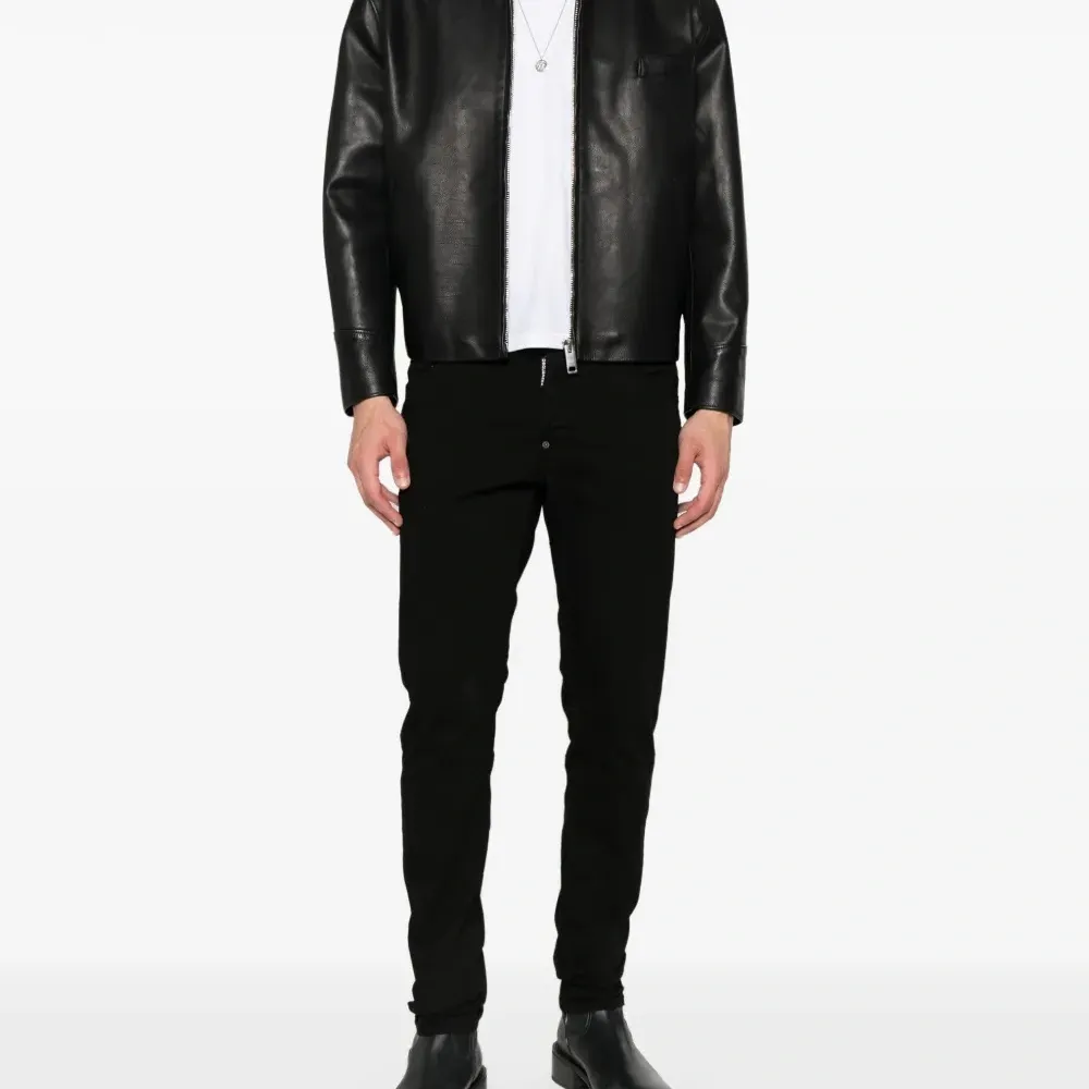 Футболка с круглым вырезом Футболка с круглым вырезом