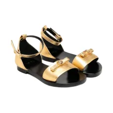 сандалии с лентой