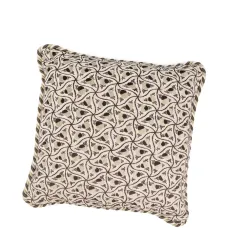 Подушка Murphy с жаккардовым узором и отделкой шнуром Подушка Murphy с жаккардовым узором и отделкой шнуром