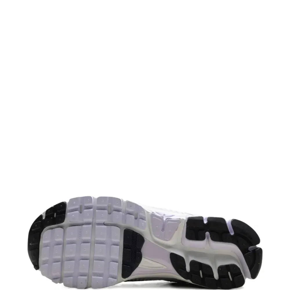 кроссовки Zoom Vomero 5 Barely Grape/Photon Dust/Summit White/Metallic Silver