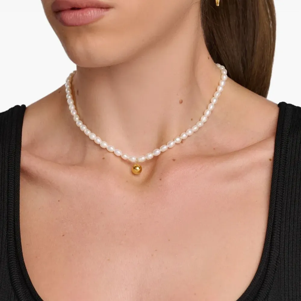 Колье с жемчугом Колье с жемчугом