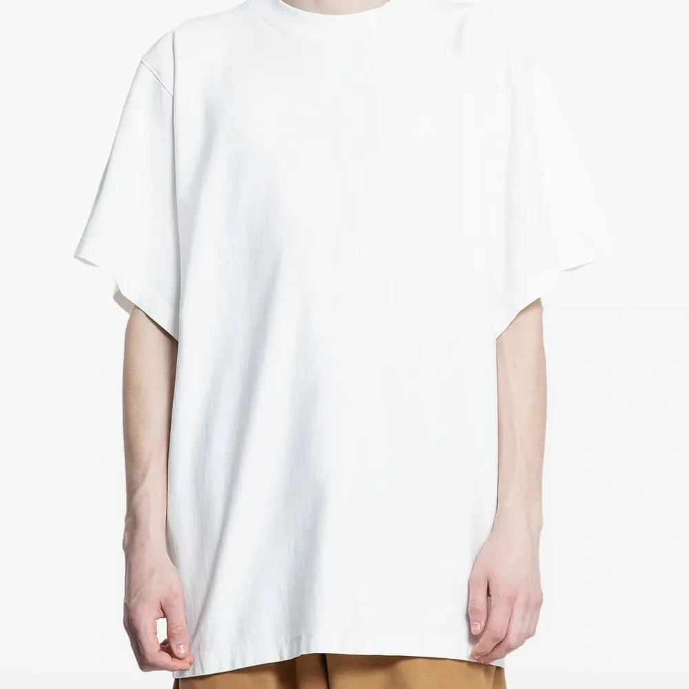 Футболка с круглым вырезом