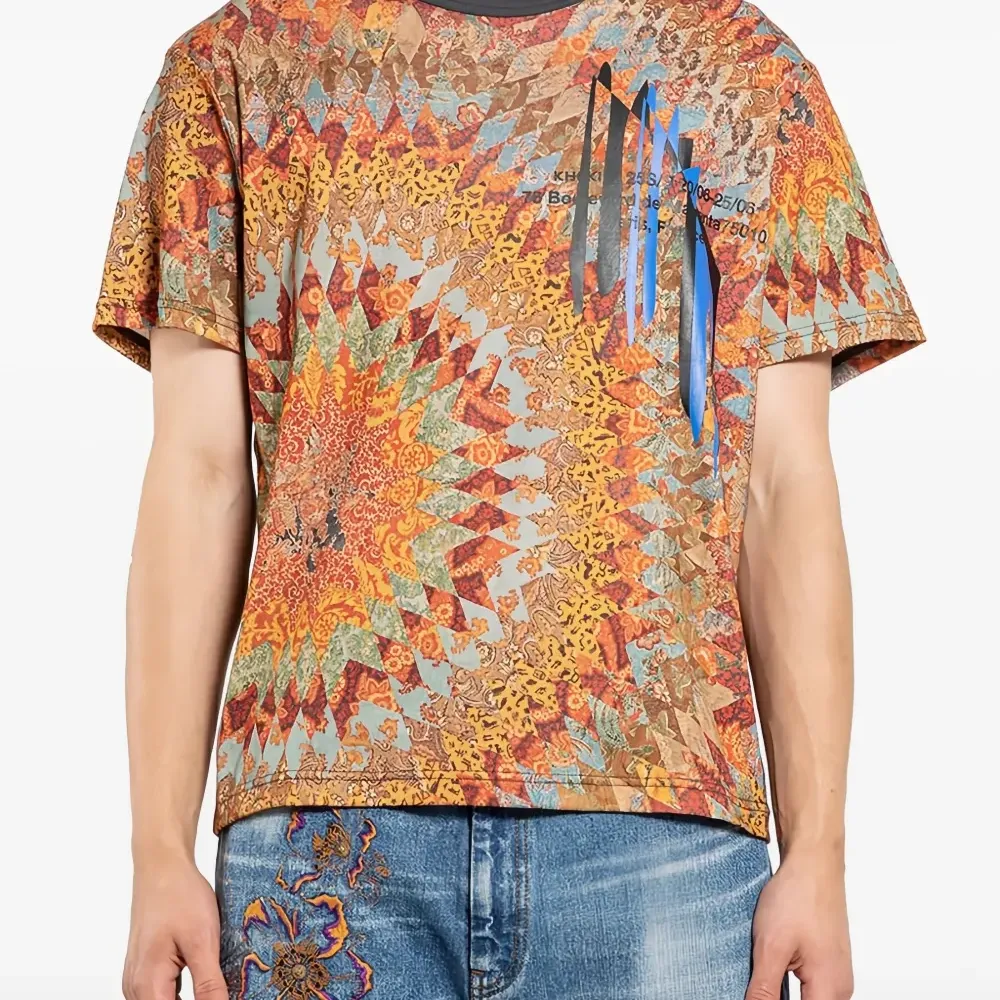 Футболка с принтом под лоскутное шитье