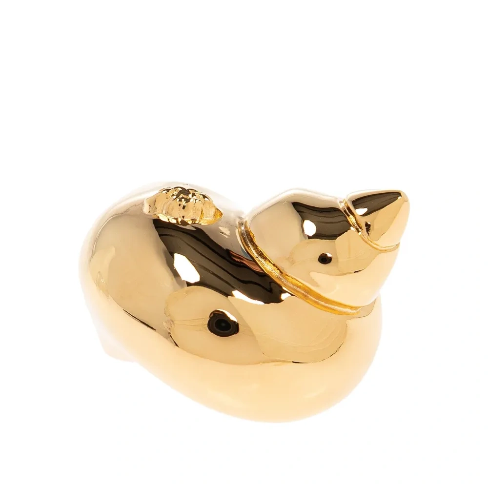 Кольцо с декором в виде ракушки