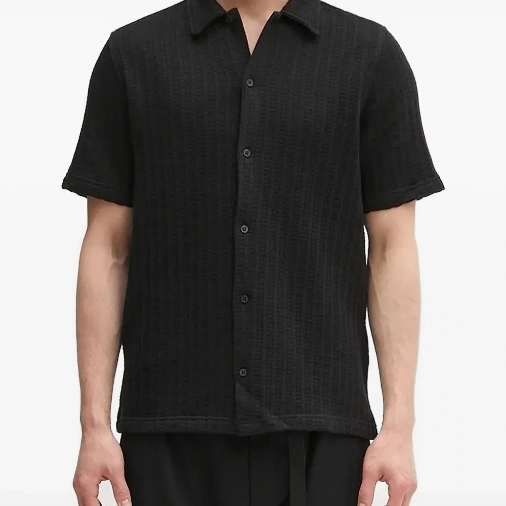 Рубашка в рубчик с короткими рукавами