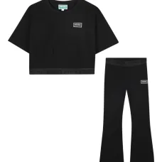 спортивный костюм с логотипом