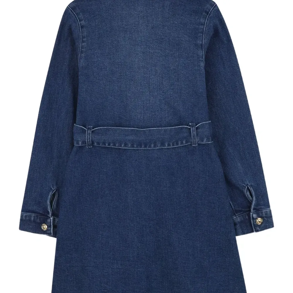 джинсовое платье-рубашка на пуговицах