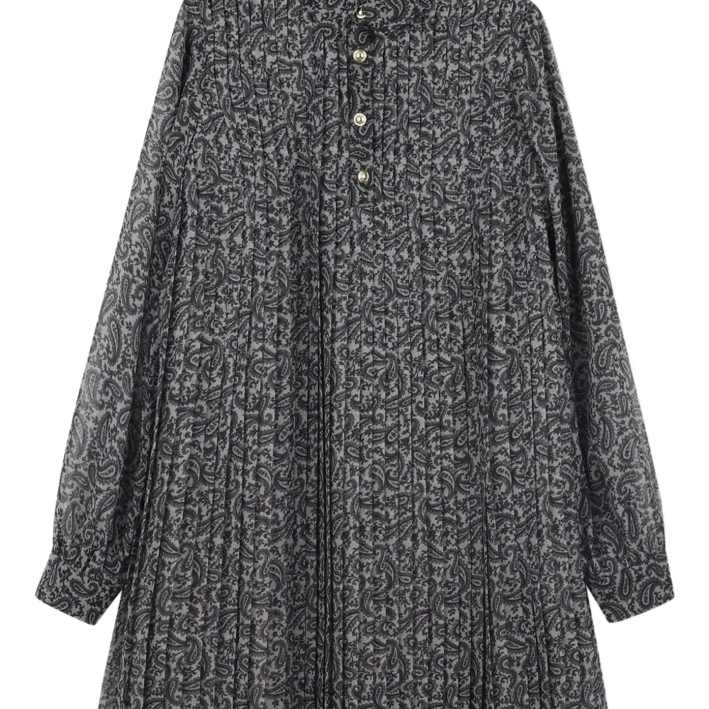 Платье на пуговицах