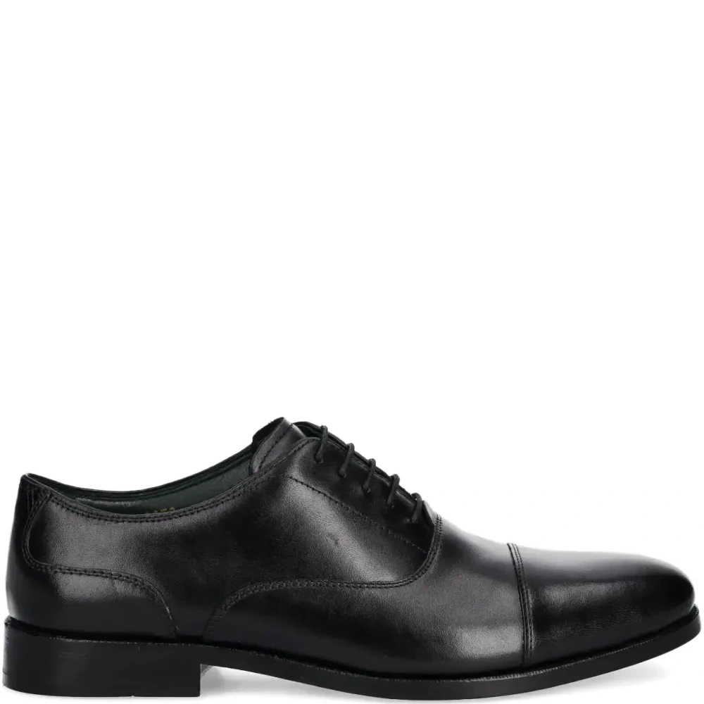 Туфли на шнуровке с контрастным носком