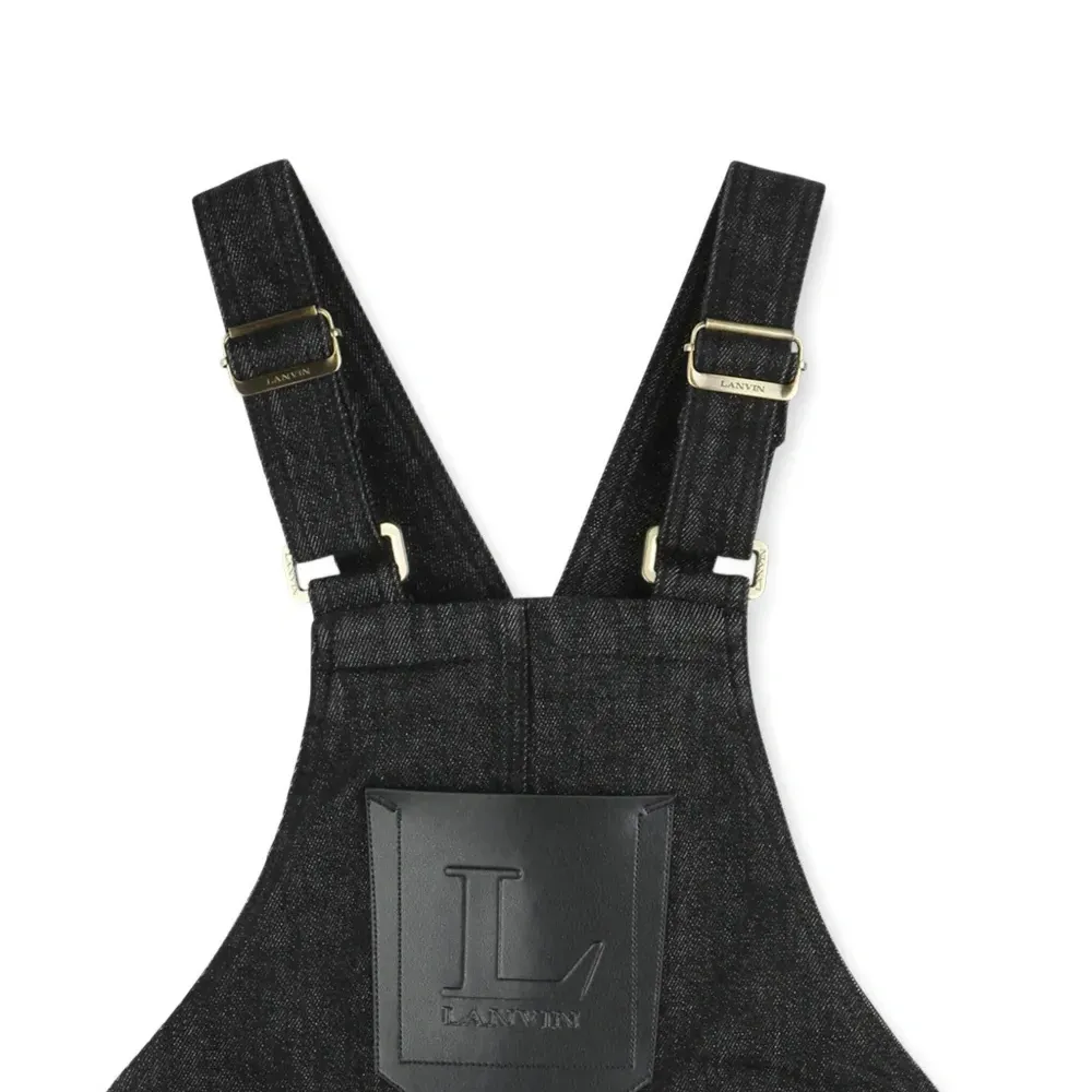 Короткий джинсовый комбинезон Короткий джинсовый комбинезон