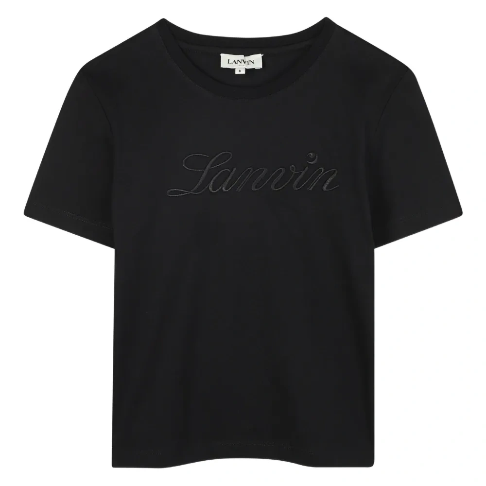 футболка с вышитым логотипом