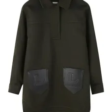 Платье с воротником поло и длинными рукавами